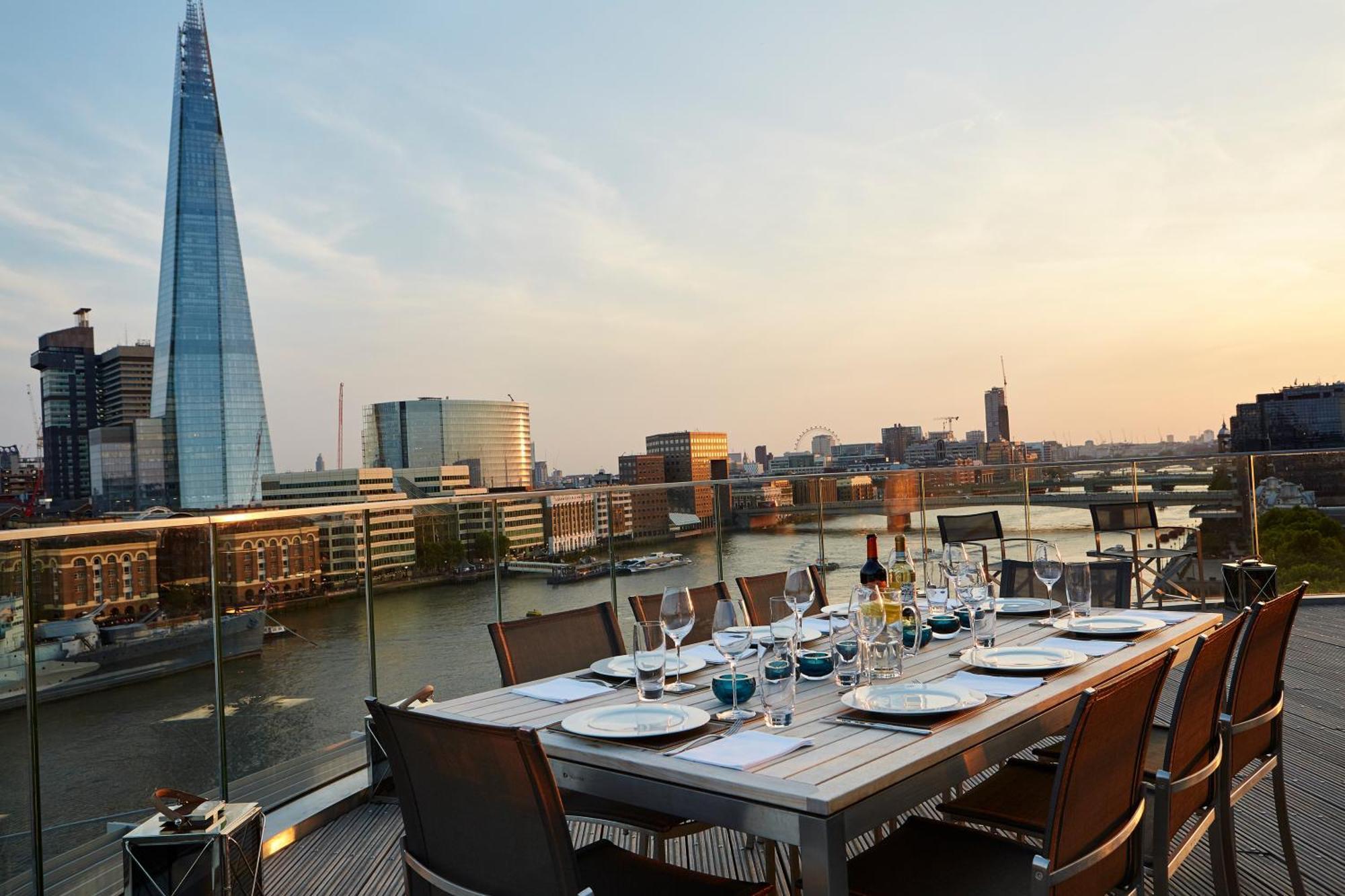 Hotel de apartamente Cheval Three Quays At The Tower Of Londra